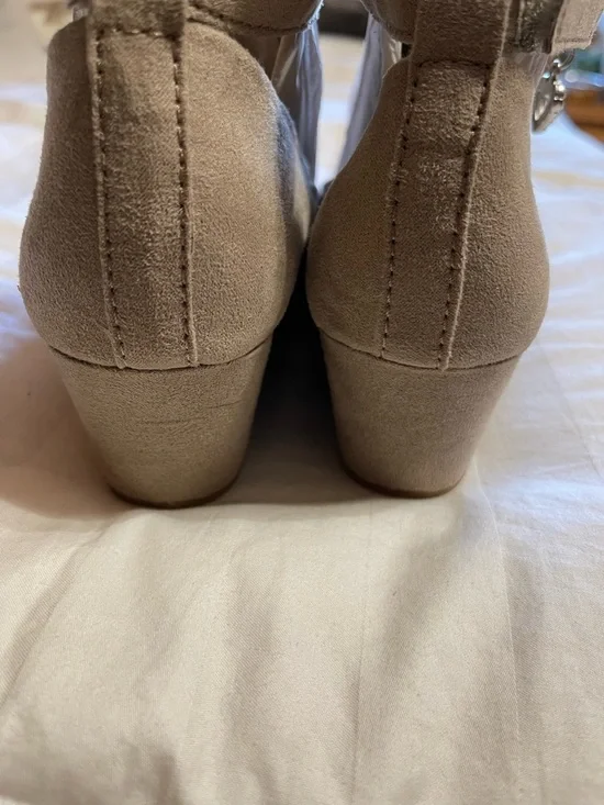 pop Taupe Mary Jane Dress Shoes with Ankle Strap Size 3 - Picture 2 of 8
